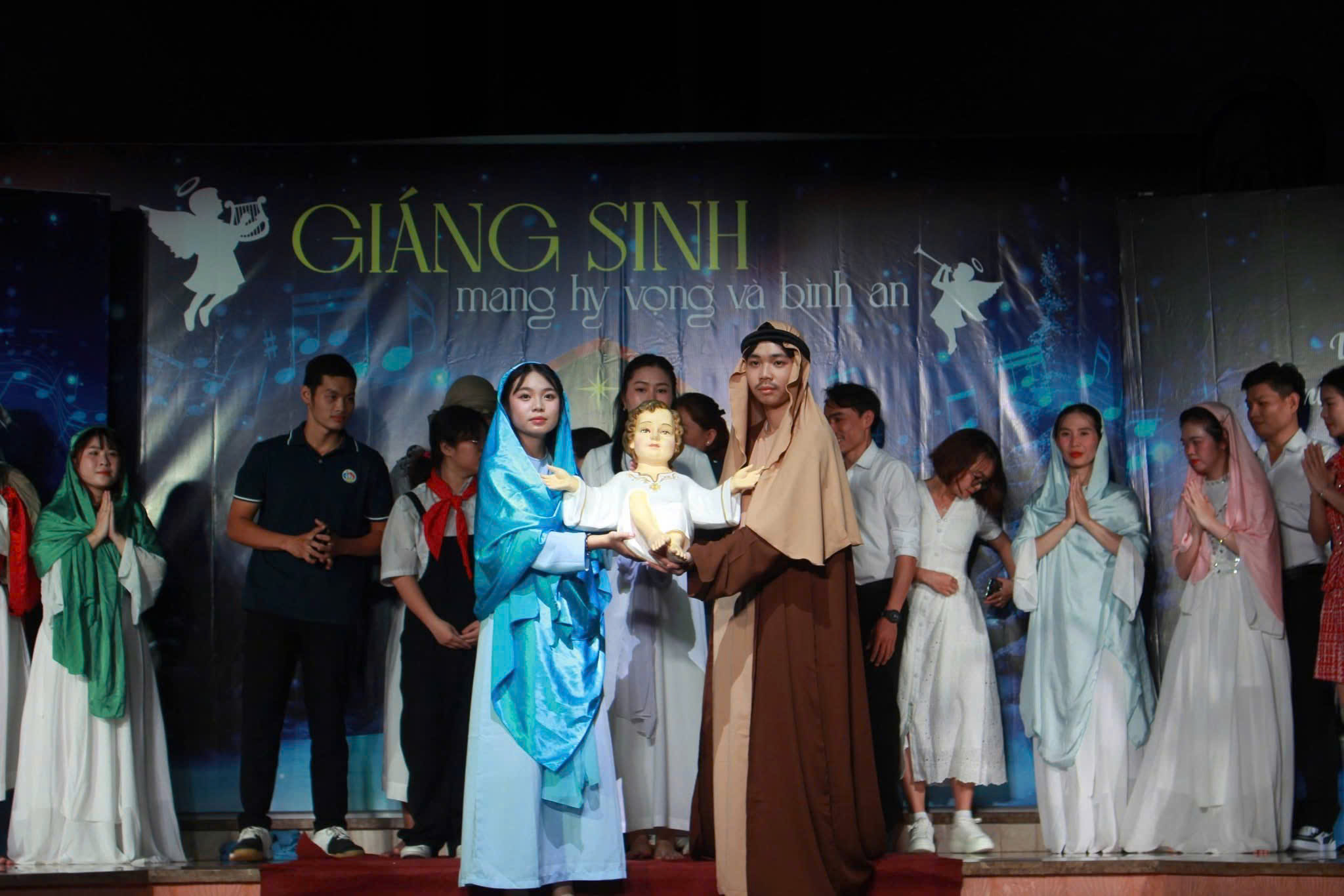 Gặp gỡ “Đức Maria” trong diễn nguyện Giáng Sinh